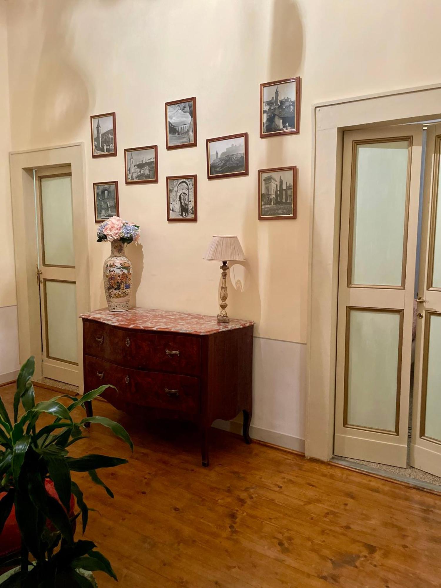 Appartement Palazzo Lauri Spolète Extérieur photo